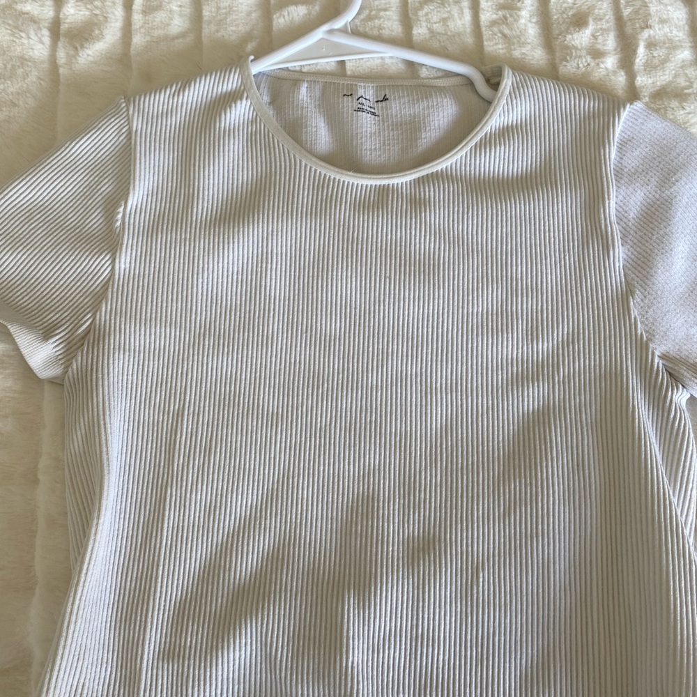 White fitted ribbed crop top